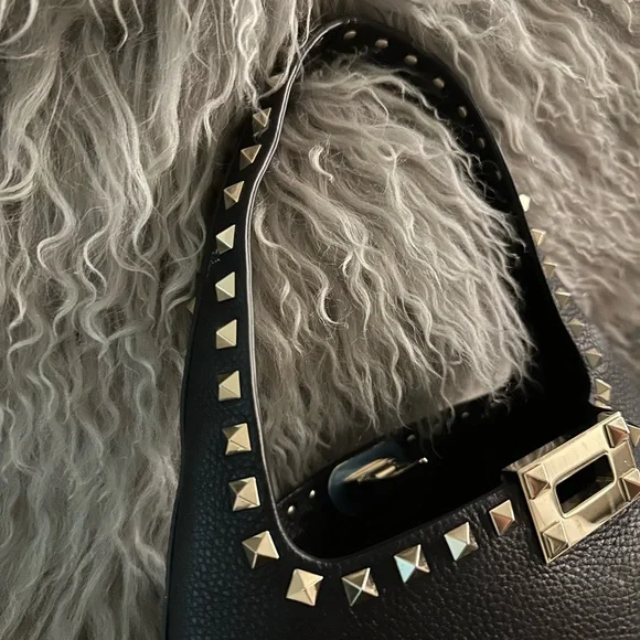 Valentino Garavani Rockstud Hobo Bag Flip Lock